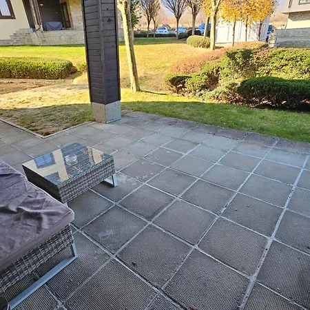 Azax In Terra Complex *