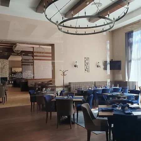 Azax In Terra Complex *